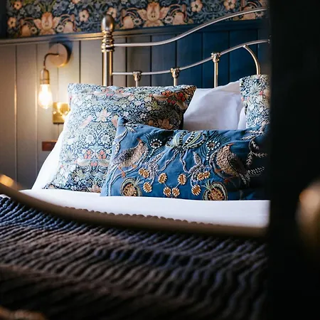 Bronte's Rest - Detached Elegant In Historic Old Town With Garden 斯卡伯勒