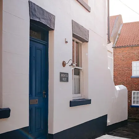 度假居 Bronte's Rest - Detached Elegant In Historic Old Town With Garden *