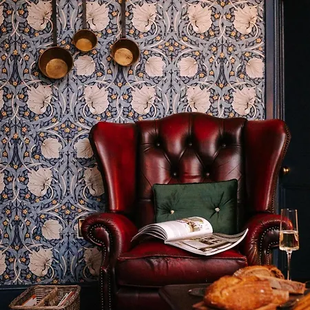 Ferienhaus Bronte's Rest - Detached Elegant In Historic Old Town With Garden Scarborough