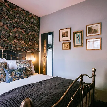 Bronte's Rest - Detached Elegant In Historic Old Town With Garden Scarborough